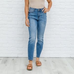 JUDY BLUE HIGH WAIST SLIM FIT JEANS